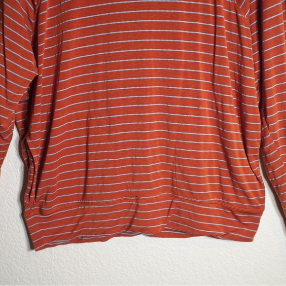 Prana Women's Sol Protect Gingerbread Stripe Turtleneck size Medium - Picture 3 of 13